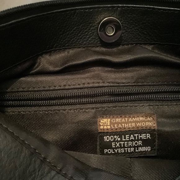 Great American leather works shoulder bag - Picture 3 of 4